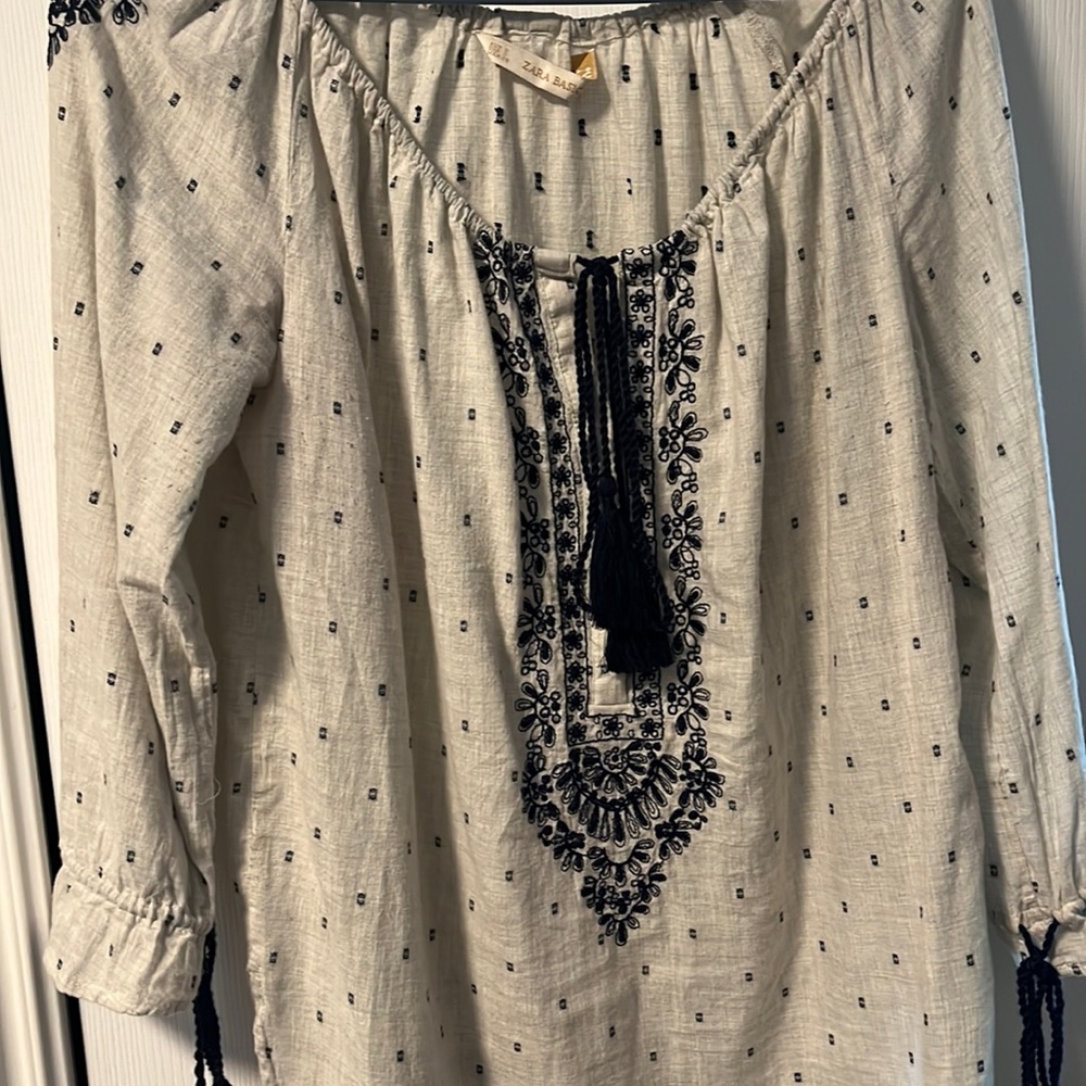 Zara breezy boho / peasant embroidered blouse, small, cream & navy, tassel ties